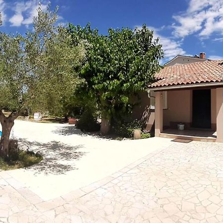 Ferienhaus Aqua Mit Pool Jadreški Exterior foto