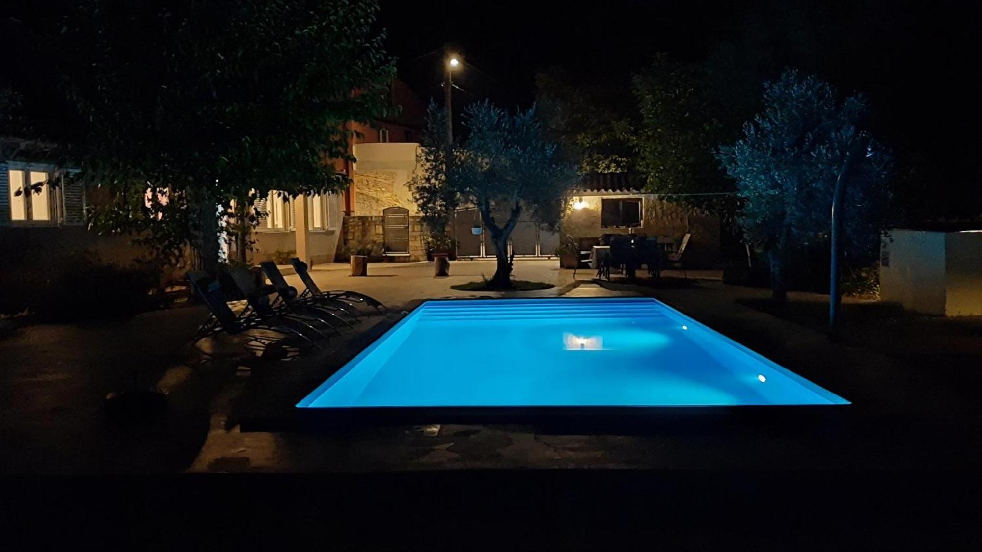Ferienhaus Aqua Mit Pool Jadreški Exterior foto
